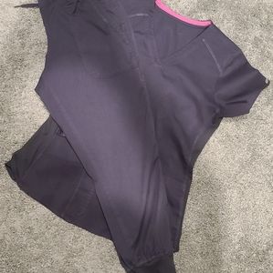 Women's scrubs